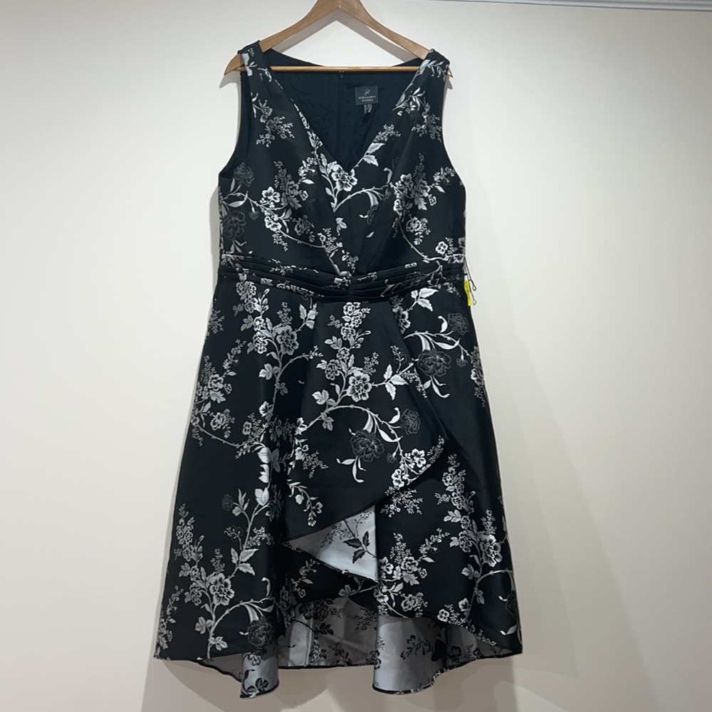 18W BNWT BLACK SILVER HIGH LOW MIKADO JAQUARD DRESS - Picture 4 of 7